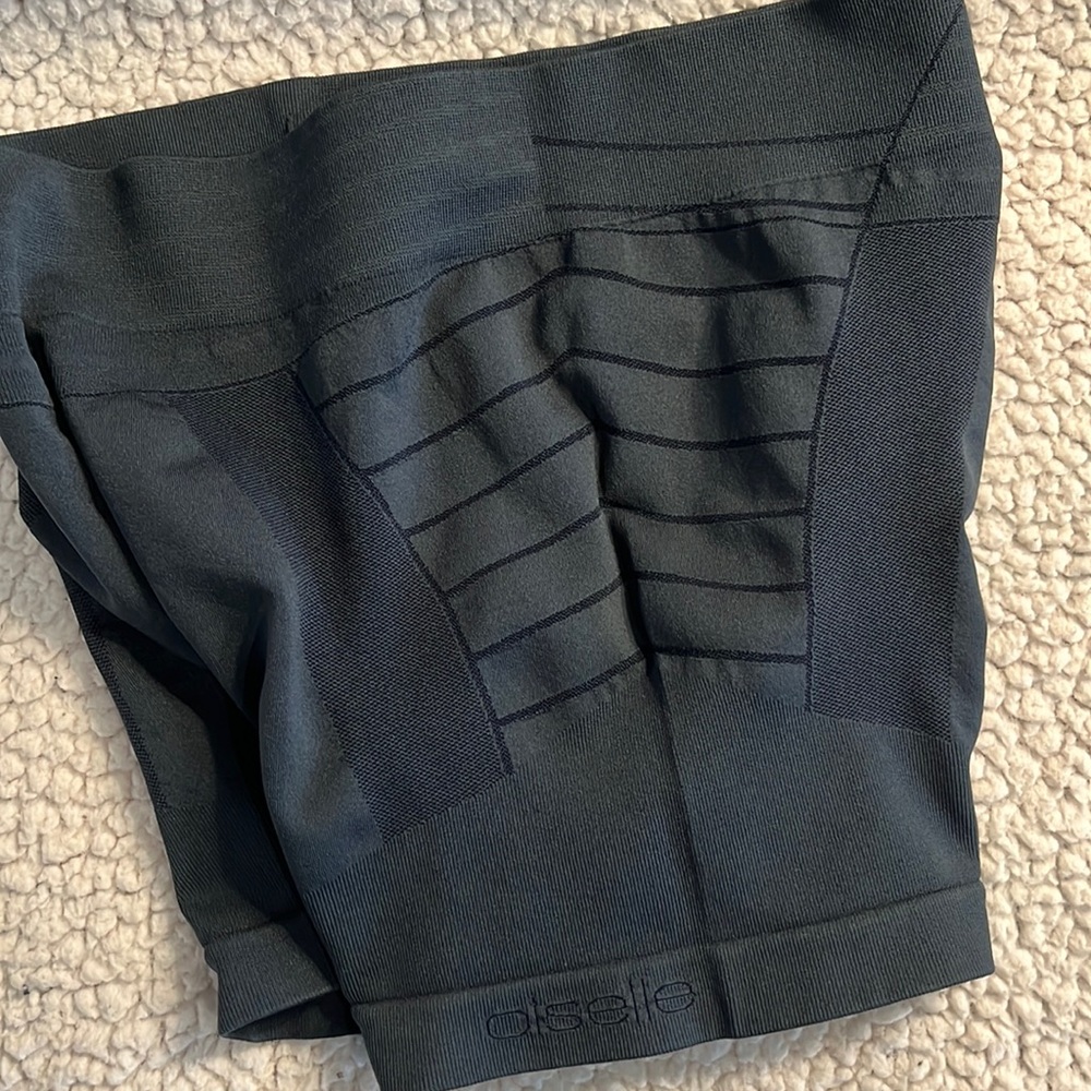 COPY - Oiselle Graphite Navy Spandex - Size Medium - Picture 2 of 3